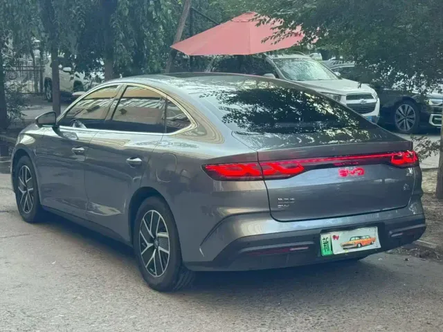 BYD Qin L — Фото автомобиля 7