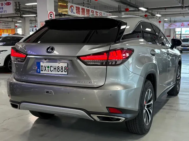 Lexus RX — Фото автомобиля 7