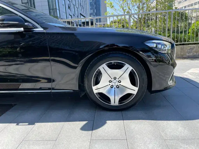 Mercedes-Benz Maybach S-Class — Фото автомобиля 24