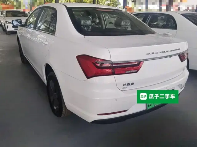 BYD Qin — Фото автомобиля 4