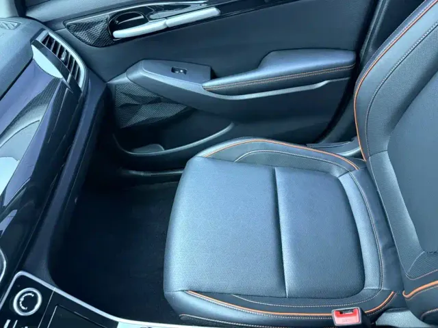 Kia Seltos — Фото автомобиля 13