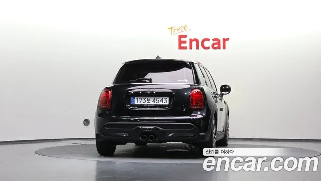 MINI Cooper — Фото автомобиля 4