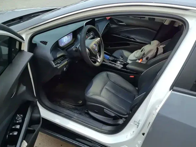 Buick Velite 6 — Фото автомобиля 12