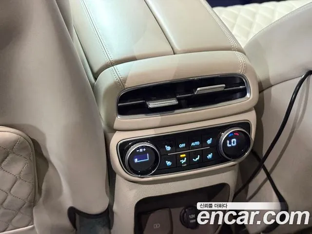 Genesis GV80 — Фото автомобиля 8