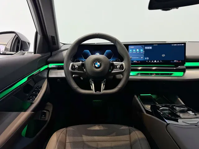 BMW 5 Series — Фото автомобиля 22