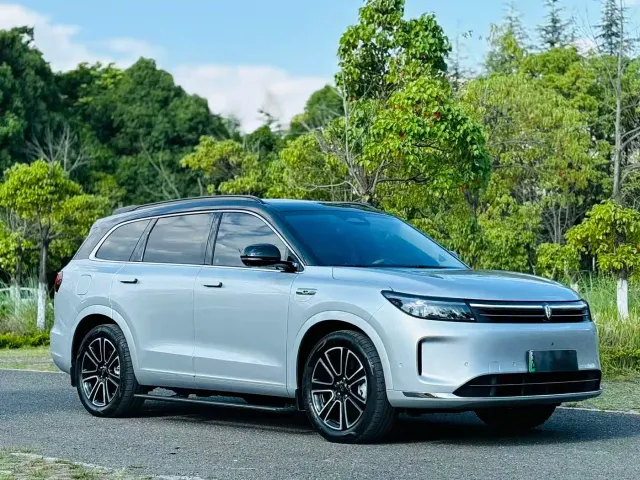 Aito M7 — Фото автомобиля 3