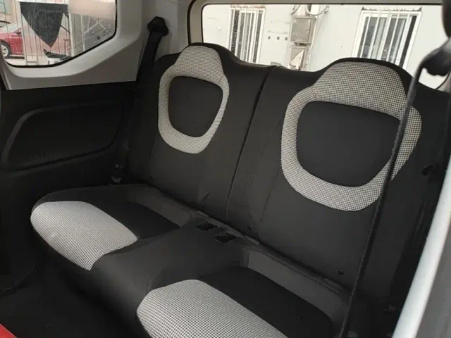 Wuling Hongguang Mini EV — Фото автомобиля 16