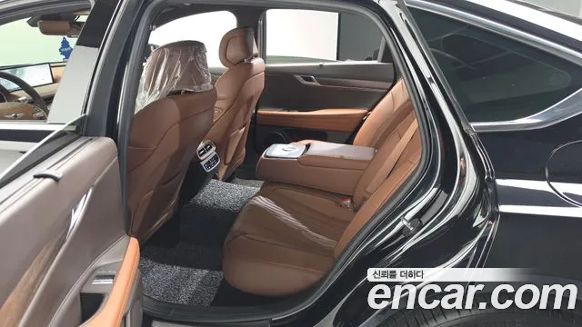 Genesis G80 Бензин 2.5 турбо AWD — Фото автомобиля 11