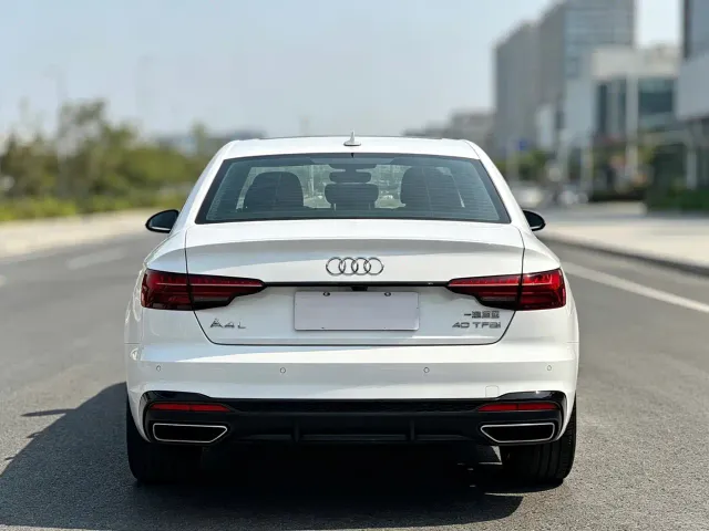 Audi A4L — Фото автомобиля 5