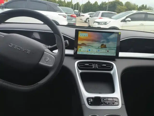 Geely Starry Wish — Фото автомобиля 13