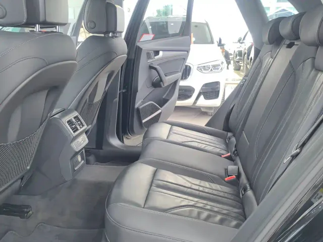 Audi Q5L — Фото автомобиля 11
