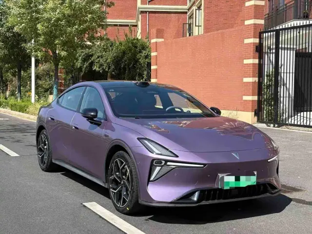 Deepal L06 — Фото автомобиля 3