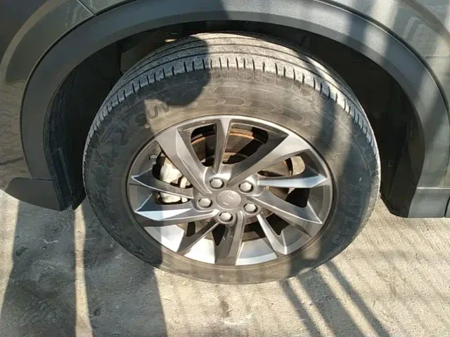 Geely Binyue — Фото автомобиля 22