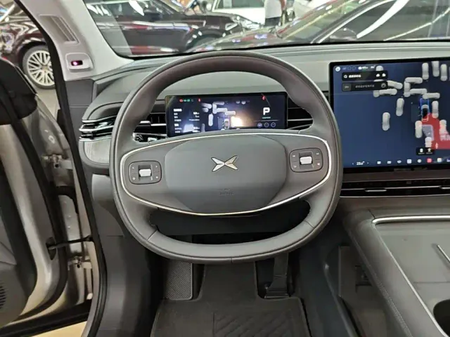 Xpeng G6 — Фото автомобиля 10