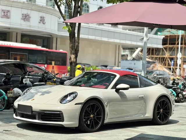 Фотография автомобиля — Porsche 911