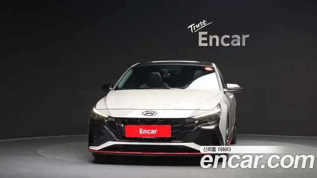 Hyundai AVANTE — Фото автомобиля 3