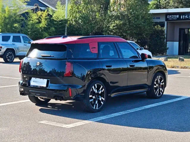 MINI JCW COUNTRYMAN — Фото автомобиля 10