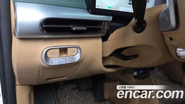 Genesis GV60 — Фото автомобиля 16