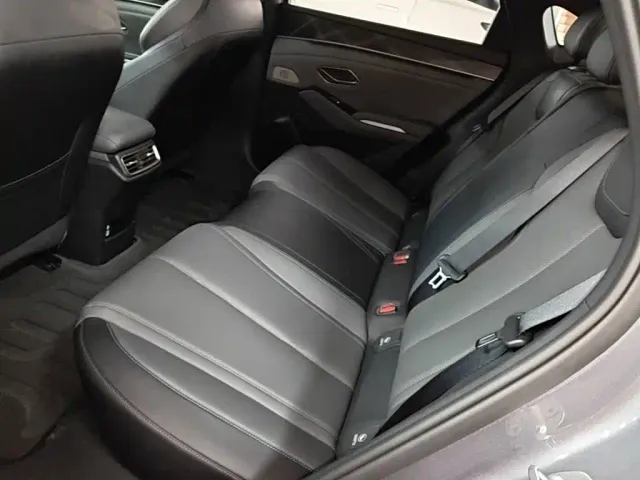 BYD Qin L — Фото автомобиля 18