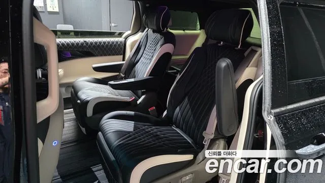 Kia Canival Новый Carnival 4 поколение Бензин 9 мест Hi-Limousine (Спецкузов) — Фото автомобиля 7