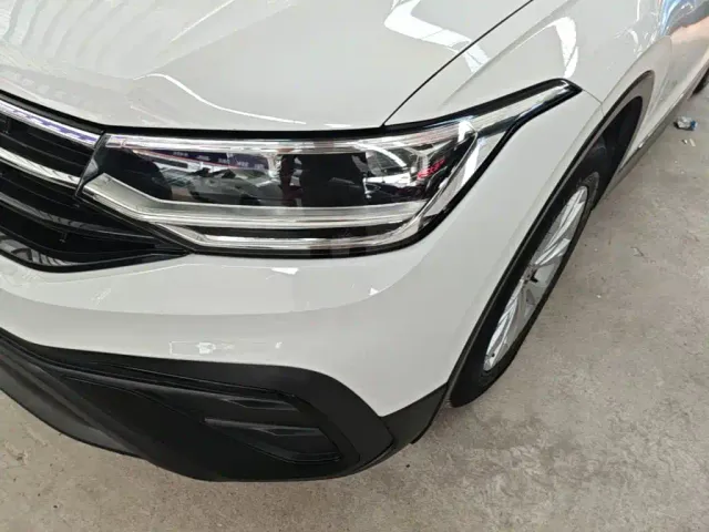 Volkswagen Tiguan L — Фото автомобиля 23
