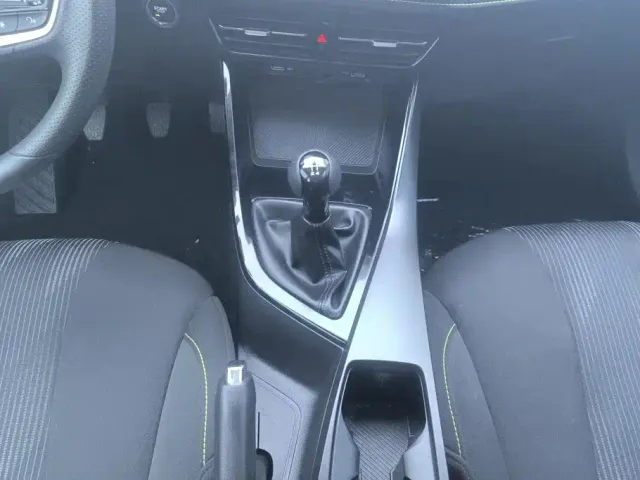 Roewe i5 — Фото автомобиля 16