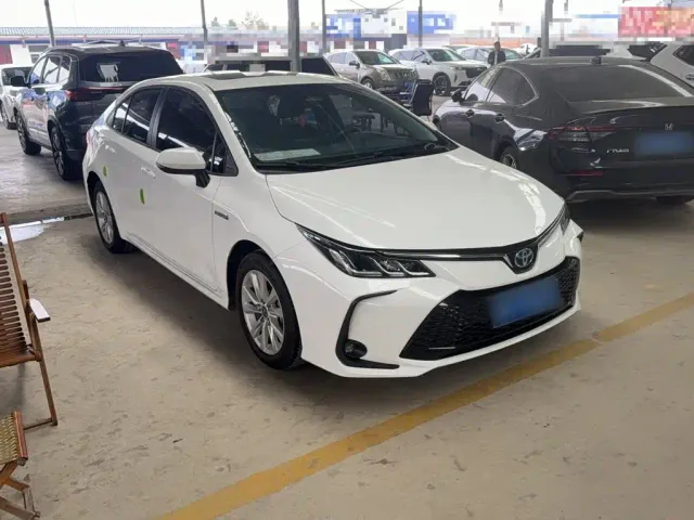 Toyota Corolla — Фото автомобиля 7
