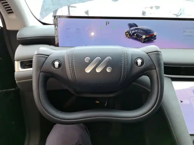 IM Motors LS6 — Фото автомобиля 10