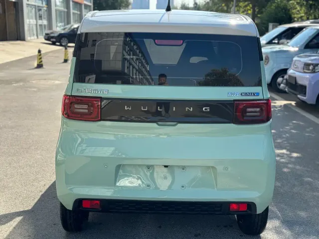 Wuling Hongguang Mini EV — Фото автомобиля 7