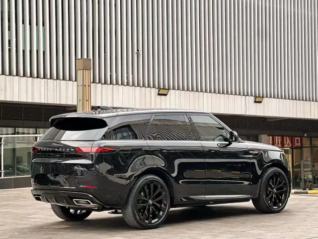 Land Rover Range Rover Sport — Фото автомобиля 9