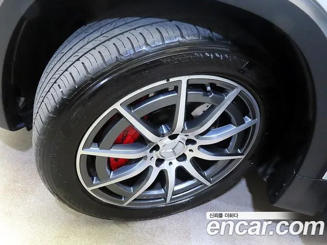 Mercedes-Benz GLB-Class — Фото автомобиля 19