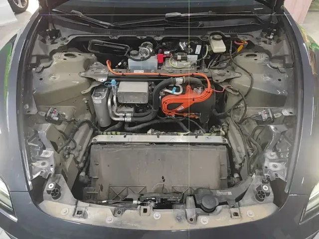 Tesla Model 3 — Фото автомобиля 19