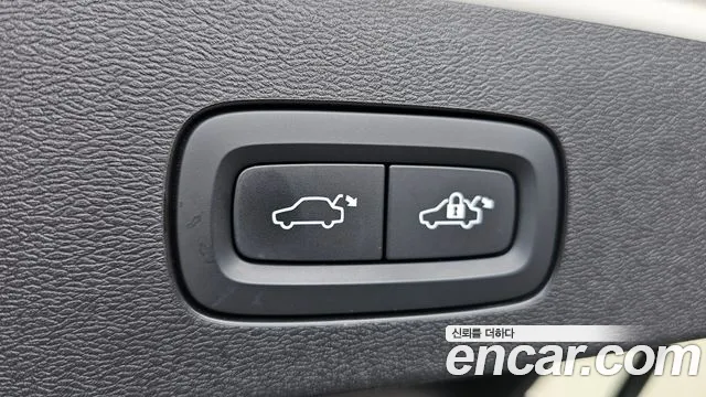 Вольво V60 V60 Cross Country 2 поколение B5 Ultimate AWD — Фото автомобиля 29