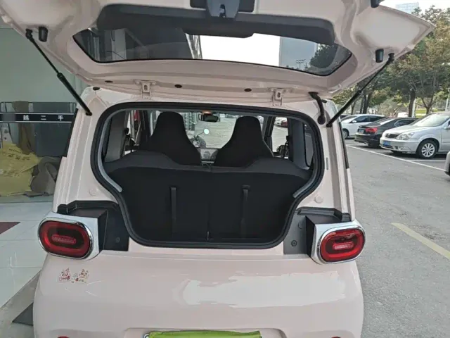 Wuling Hongguang Mini EV — Фото автомобиля 18