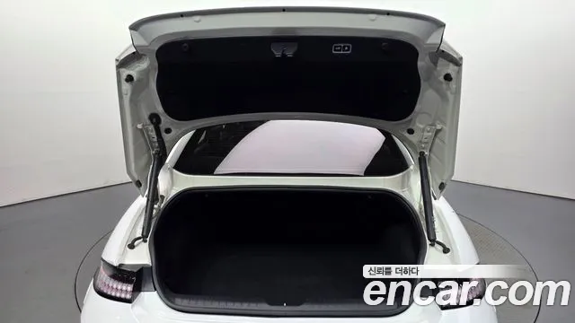Hyundai Ioniq 6 — Фото автомобиля 25