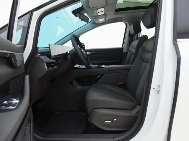 Maxus G70 — Фото автомобиля 12
