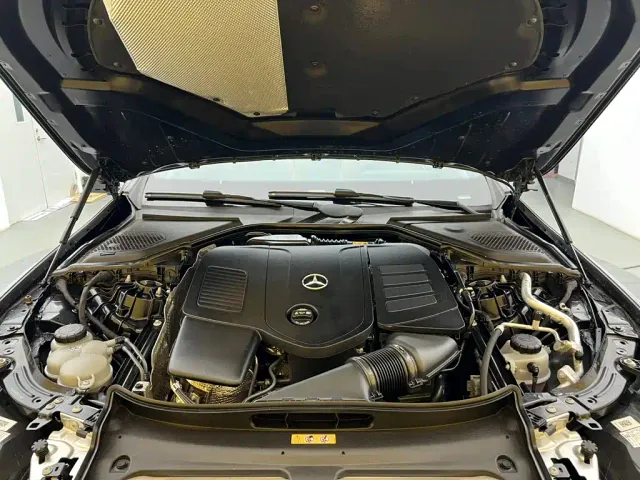 Mercedes-Benz E-Class — Фото автомобиля 11