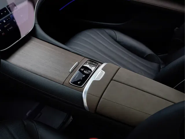 Mercedes-Benz EQS — Фото автомобиля 11