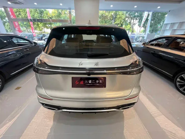 Hongqi HS5 — Фото автомобиля 6