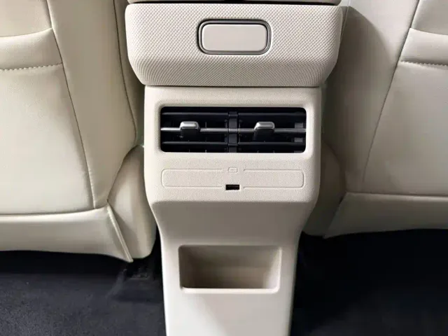 Toyota BoZhi 3X — Фото автомобиля 19