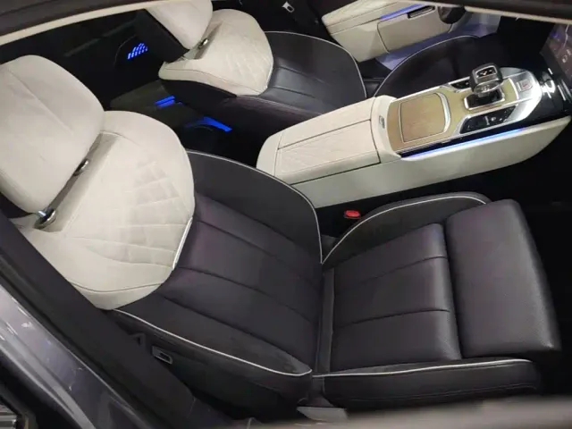 Hongqi E-HS9 — Фото автомобиля 24