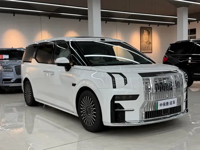 ZEEKR Zeekr 009 2024 6-seat Executive AWD 108kWh — Фото автомобиля 2