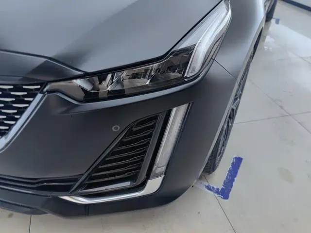 Cadillac CT5 — Фото автомобиля 5