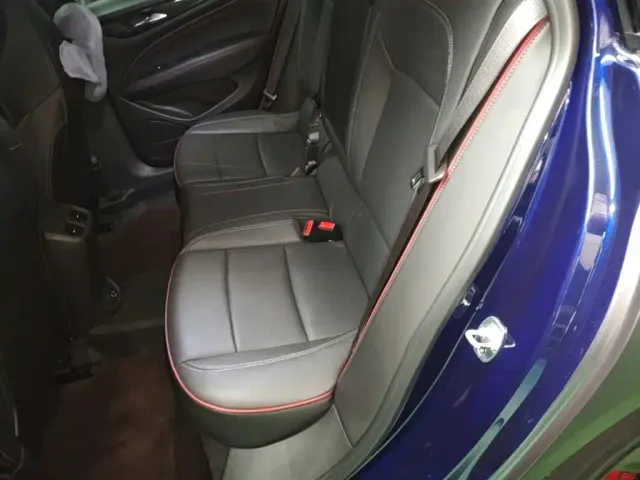 Buick Regal — Фото автомобиля 16