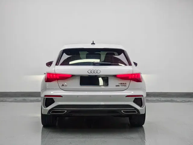 Audi A3 — Фото автомобиля 5