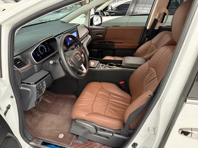 Honda Odyssey — Фото автомобиля 4