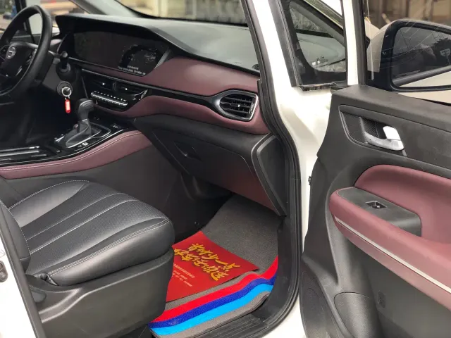 GAC Trumpchi M6 — Фото автомобиля 21