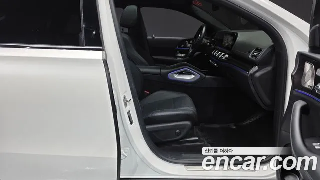 Mercedes-Benz GLE-Class — Фото автомобиля 16