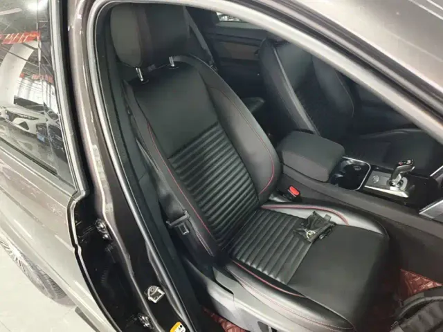 Land Rover Discovery Sport — Фото автомобиля 24