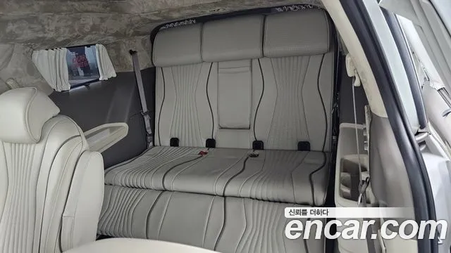 Kia Canival Carnival 4 поколение Бензин 9 мест Hi-Limousine(Спецкузов) — Фото автомобиля 12